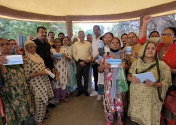 Strengthen PM’s hands for overall development of J&K: Kavinder