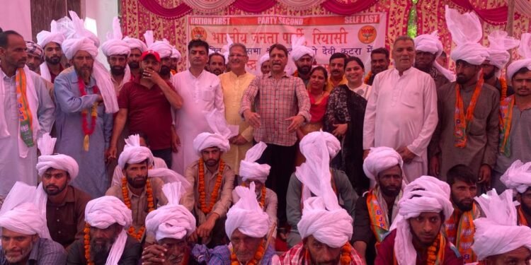 Strengthening BJP at booth level vital for winning poll: Kavinder