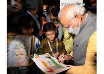 Modi Modi’, ‘Bharat Mata Ki Jai’ chants in Tokyo as PM gets rousing reception from Indian diaspora