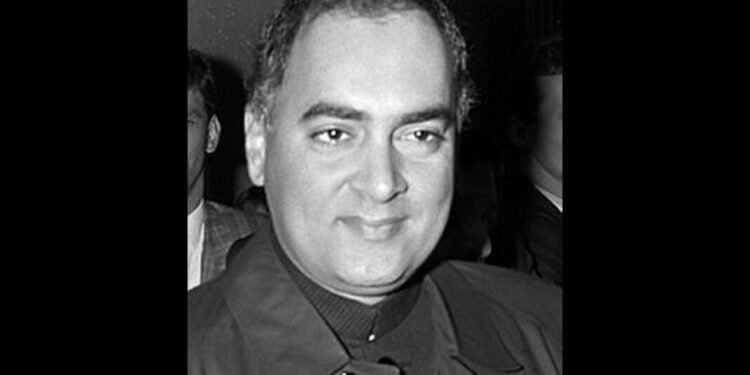 Sonia, Priyanka Gandhi pay homage to former PM Rajiv Gandhi on his death anniversary