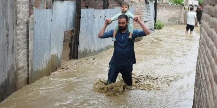Incessant rains: DHSK issues advisory over possible outbreak of water borne diseases in Kashmir