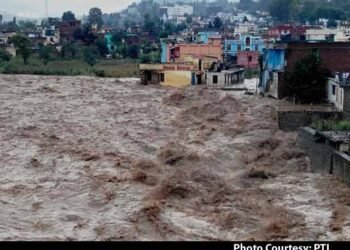 Five people rescued from flash floods in Jammu