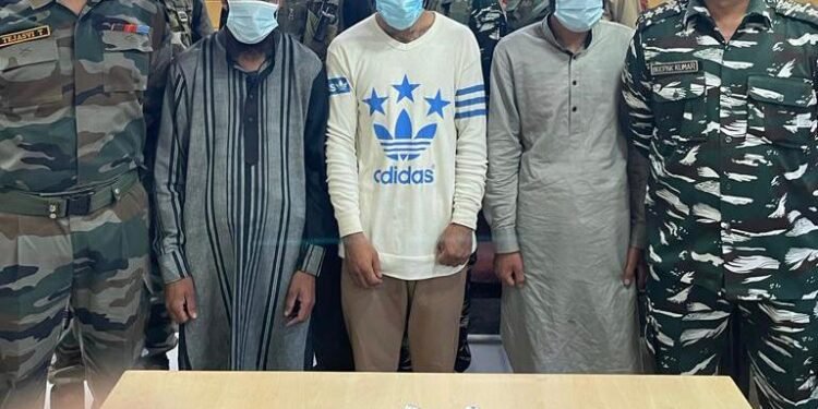 Joint parties of JK Police, Army 21RR and 92 Bn CRPF arrest 03 uncategorised millitants