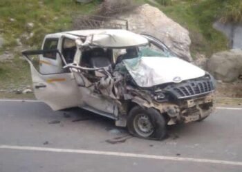 7 Persons Injured As Truck Collides With Srinagar-bound Passenger Cab in Behramgalla Poonch