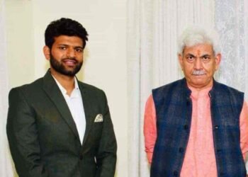 Activist Guftar Ahmed Chowdhary calls on LG Sinha