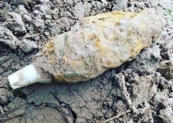 J-K: Two rusted mortar shells found along IB in Jammu, Samba