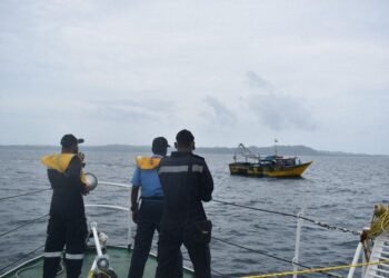 Indian Coast Guard rescues 20 Bangladeshi fishermen post-landfall of cyclone ‘Sitrang’