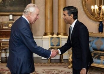 Rishi Sunak takes charge as UK’s first Indian-origin PM after meeting King Charles III