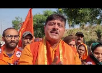 Hindus have the right to live in Kashmir , Govt should provide arms, permission for self-defense: Shiv Sena