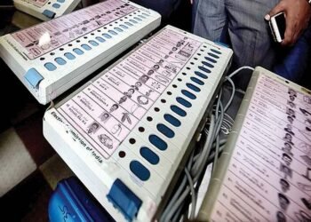 Gujarat polls: 1,362 candidates file nominations for first phase