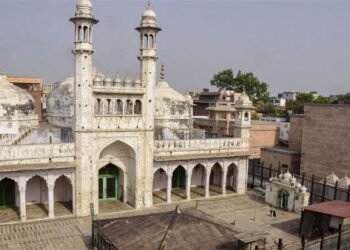 Gyanvapi Mosque case: Varanasi Court dismisses Muslim’s side plea, defers hearing till Dec 2
