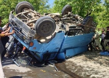 17 injured as bus turns turtle in Rajouri