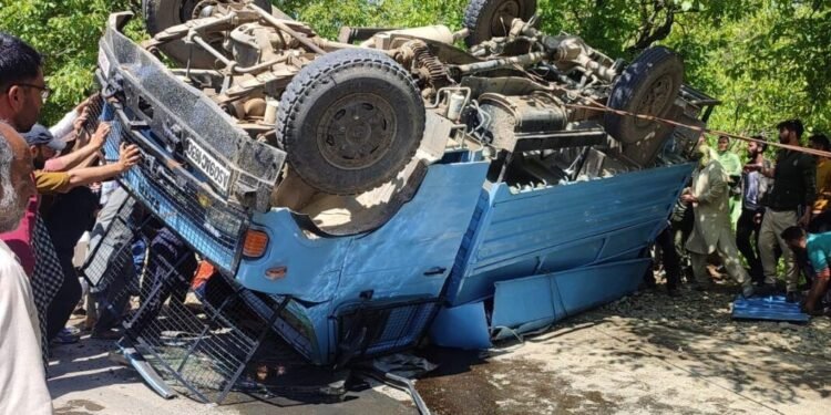 17 injured as bus turns turtle in Rajouri