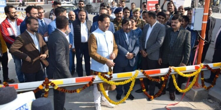 News Park+ launches Jammu’s first FASTag enabled Parking Management System. This initiative was in partnership with IDFC bank