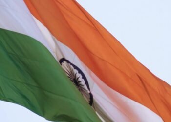 On Flag day, LG pays tributes to armed forces bravehearts