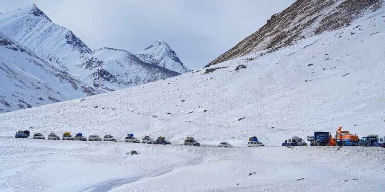 Kashmir valley: Cold wave conditions prevail as mercury remains below freezing point at most places