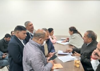 Dr. Nirmal Singh, Rajeev Sharma, Anuradha Charak listen to public grievances