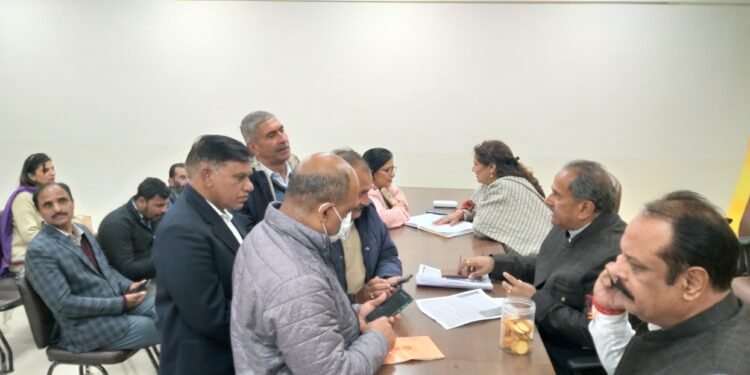 Dr. Nirmal Singh, Rajeev Sharma, Anuradha Charak listen to public grievances