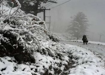 J&K: Mughal road closed for this winter season, owing to heavy snowfall & slippery conditions