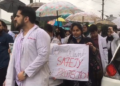 GMC Srinagar doctors, medical students protest against brutal rape, murder of Kolkata doctor