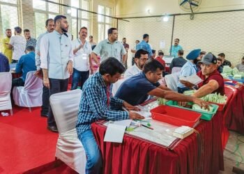 Seven candidates in J&K face a tight finish