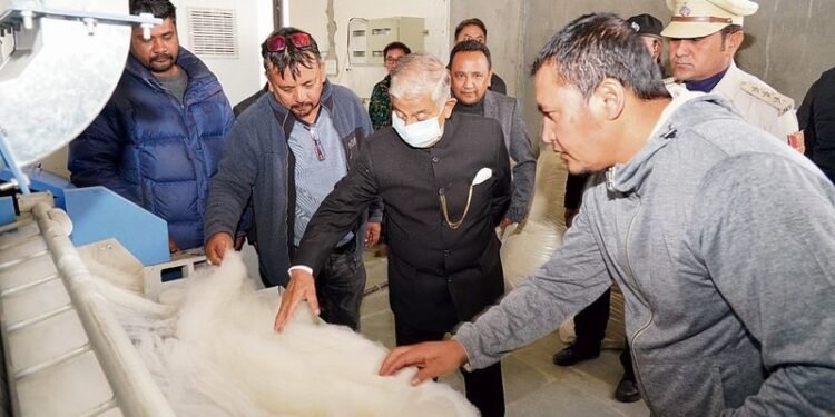 L-G Visits Leh’s Pashmina Dehairing Plant, Boosting Local Craftsmanship