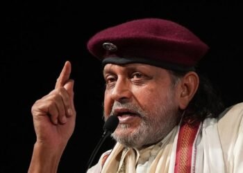 President honours Mithun, others at National Film Awards