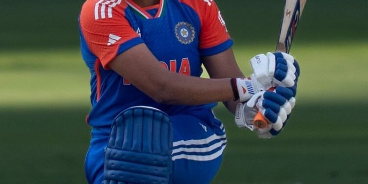 Women’s T20 World Cup: Skipper Harmanpreet helps India pull off scrappy win over Pakistan