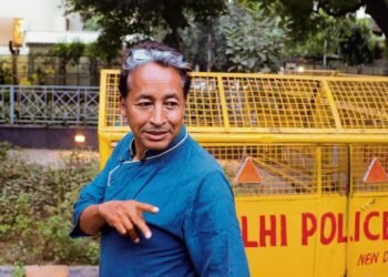 Denied permission to protest at Jantar Mantar, Wangchuk sits on fast at Ladakh Bhavan