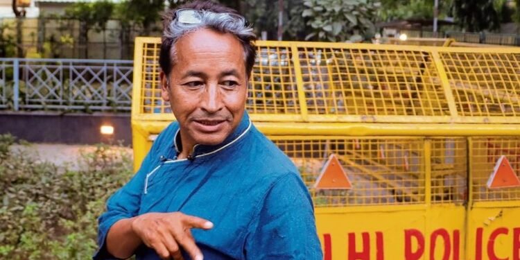 Denied permission to protest at Jantar Mantar, Wangchuk sits on fast at Ladakh Bhavan