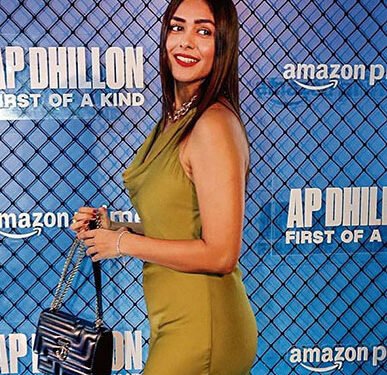 Mrunal Thakur shares throwback pictures from ‘Love Sonia’ to wish Demi Moore