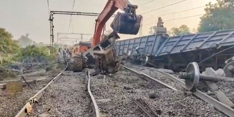 Goods train derails in Telangana’s Peddapalli