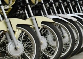 Two-wheelers lead festive auto sales