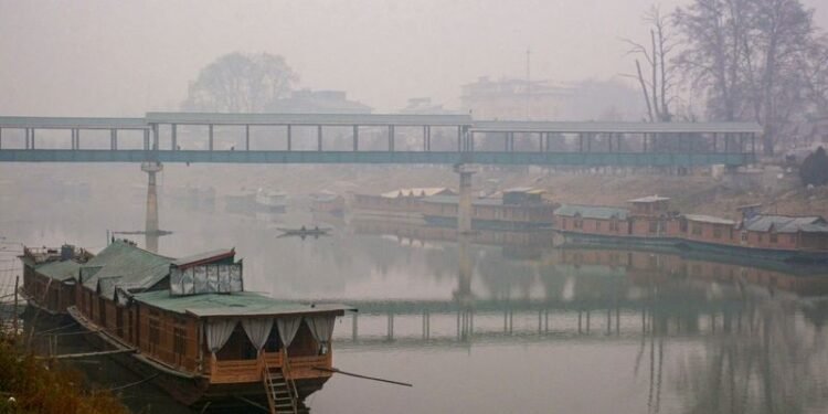 Kashmir reels under intense cold