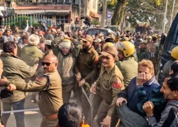 Shutdown in Katra against ropeway enters 2nd day, protesters launch hunger strike