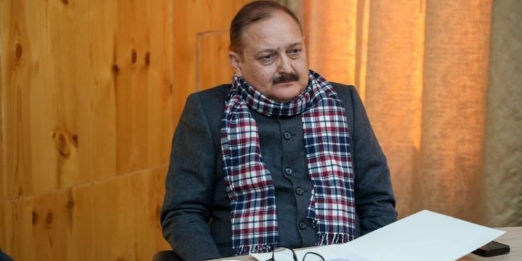 Ladakh admn prepares DPR on apricot processing unit