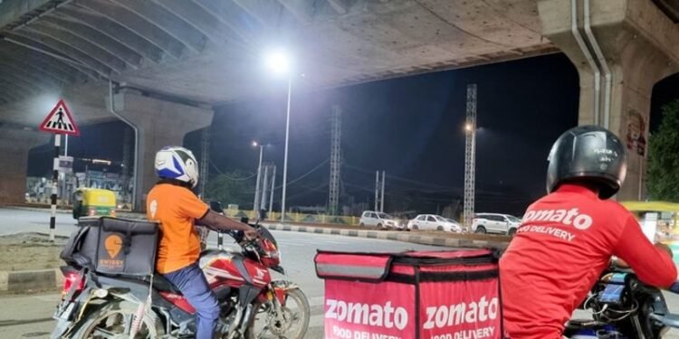 FHRAI raises concerns over Zomato, Swiggy’s ‘private label’ food delivery foray