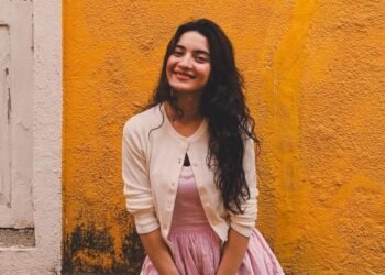 Pratibha Ranta celebrates Makar Sankranti with her grandparents