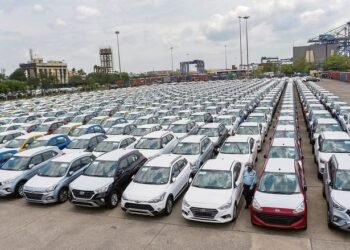 Domestic passenger vehicle dispatches show resilience in Feb at 2 pc annual growth: SIAM