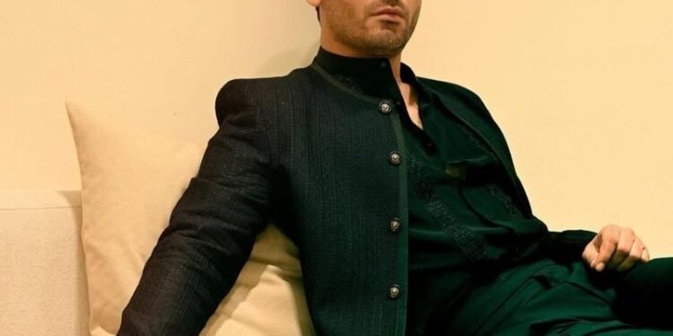 Pakistani actor Fawad Khan starrer ‘Abir Gulal’ not to release in India