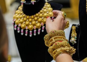 Gold prices soar amid global market uncertainty, cross Rs 1 lakh-mark
