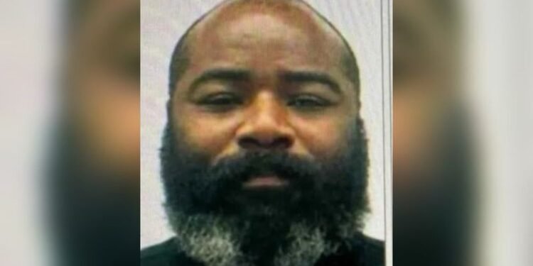 US military veteran hijacks small plane in Belize, fatally shot before plane lands safely