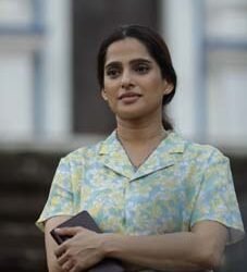 I crave to be put in a situation where I need to work on the character, says Priya Bapat