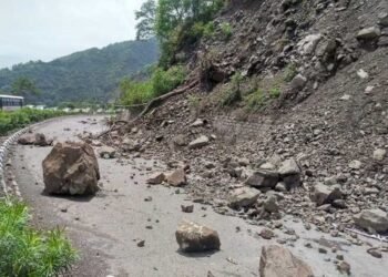 Landslide blocks Jammu-Kishtwar national highway