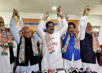 Setback for Azad: Two DPAP Leaders Return to Congress in J&K