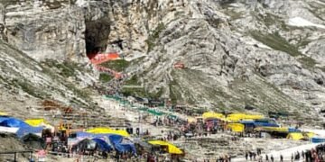 Amarnath Yatra gets tight security: 581 CAPF units, jammers, drones deployed