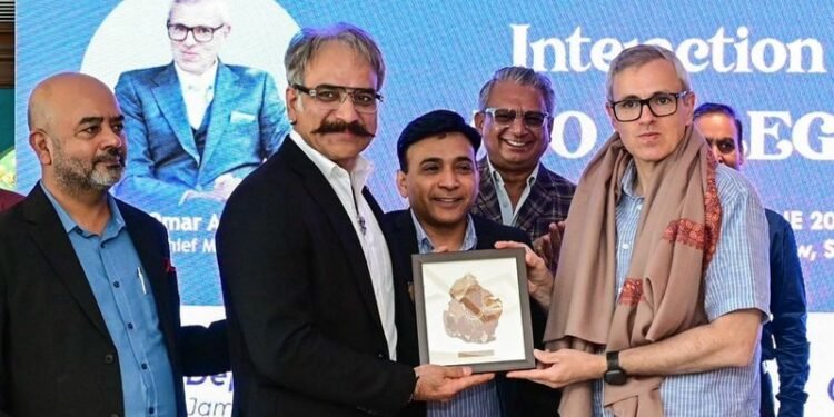 Omar engages with tour operators to discuss ways for tourism revival in J&K