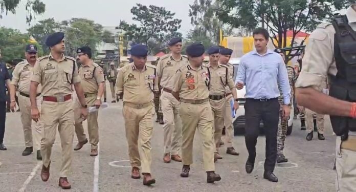 DGP Nalin Prabhat Takes Stock of Yatra Security Arrangements in Kathua