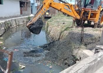 Jammu MC initiates desilting of nullahs ahead of rains