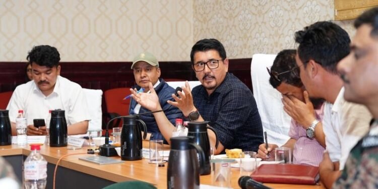 Leh council to start campaign to clean up Indus river